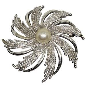 Sarah Coventry Silver Starburst Swirl Flower Brooch Faux Pearl 2.4in Vintage